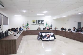 IEE aprueba cobro de multas a Morena y PT por m&aacute;s de 2.2 millones de pesos
