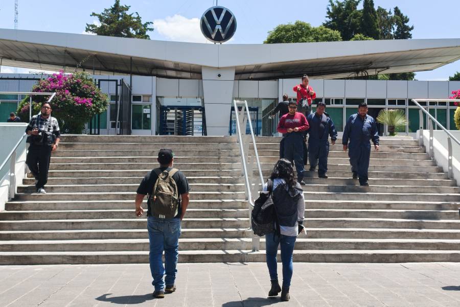 Volkswagen inicia segunda tanda de 400 despidos y suma mil 200 bajas