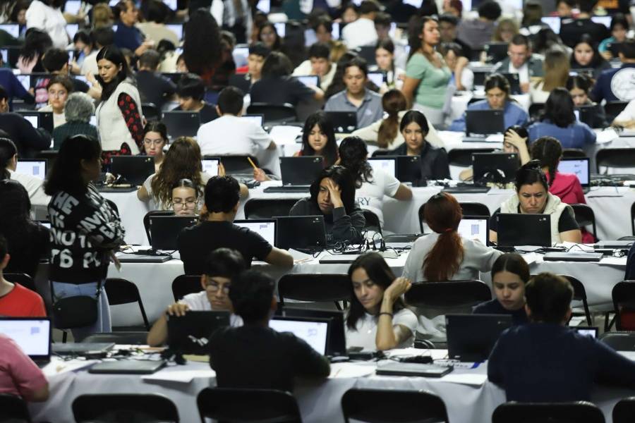 Examen presencial de la UNAM registra ca&iacute;da en puntajes obtenidos en prueba en l&iacute;nea