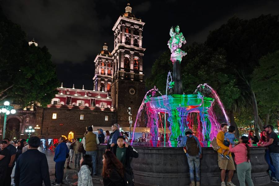 Z&oacute;calo de Puebla concentrar&aacute; festejos patrios; instalar&aacute;n pantallas ante posible saturaci&oacute;n