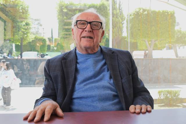 Luciano Maiani, ex director del CERN, dicta conferencias a estudiantes BUAP