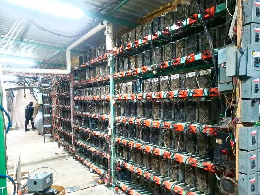 FGR, Marina y SSP aseguran inmueble presuntamente utilizado para miner&iacute;a de criptomonedas
