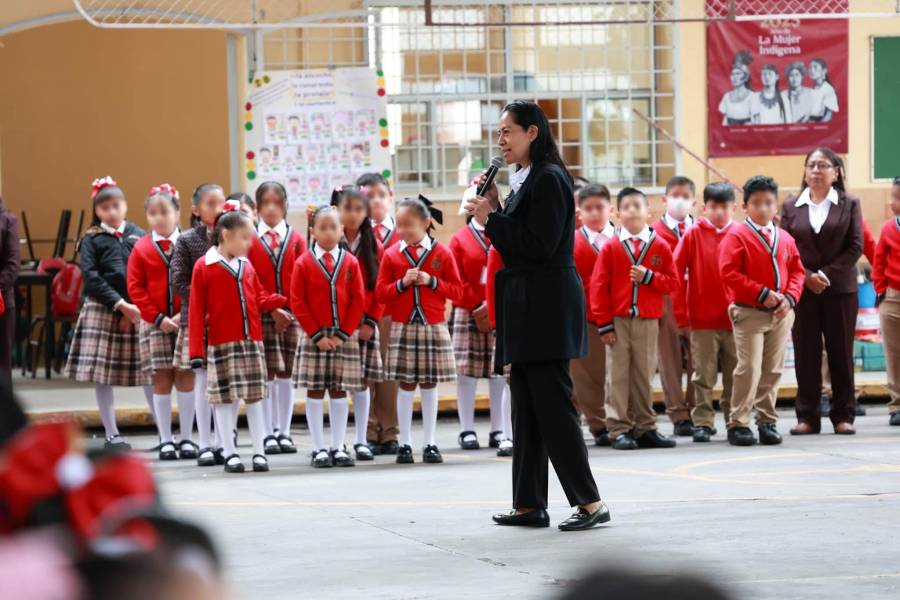 “La Mejor Inversi&oacute;n Es La Educaci&oacute;n”: Ariadna Ayala mejora las escuelas de Atlixco