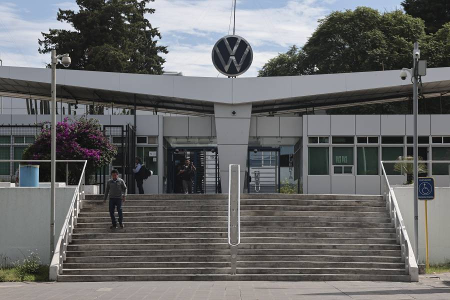 Volkswagen programa paros en sus tres turnos para votaci&oacute;n de convenio salarial