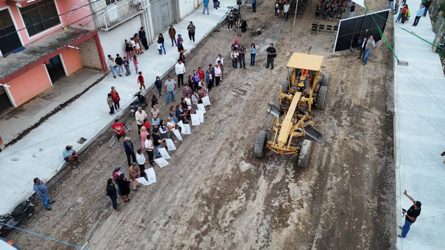 Incansable trabajo en Atlixco: Ariadna Ayala contin&uacute;a arrancando obras