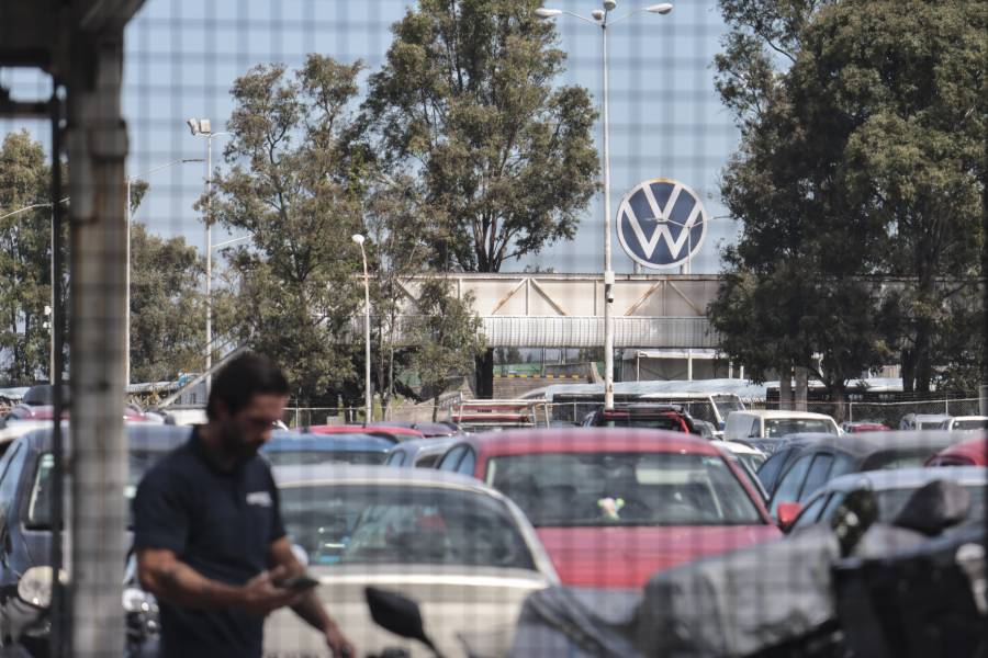 P&eacute;rdida de empleos en Volkswagen impactar&iacute;a a 3 mil trabajadores indirectos en Puebla