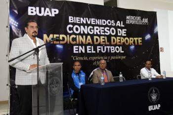 Capacita BUAP a especialistas en medicina deportiva