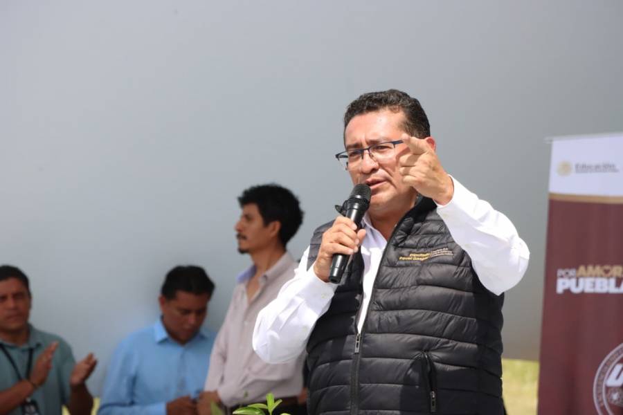 En Izúcar de Matamoros, el diputado Pável Gaspar participó en la Jornada de Reforestación “Pulmones Escolares”