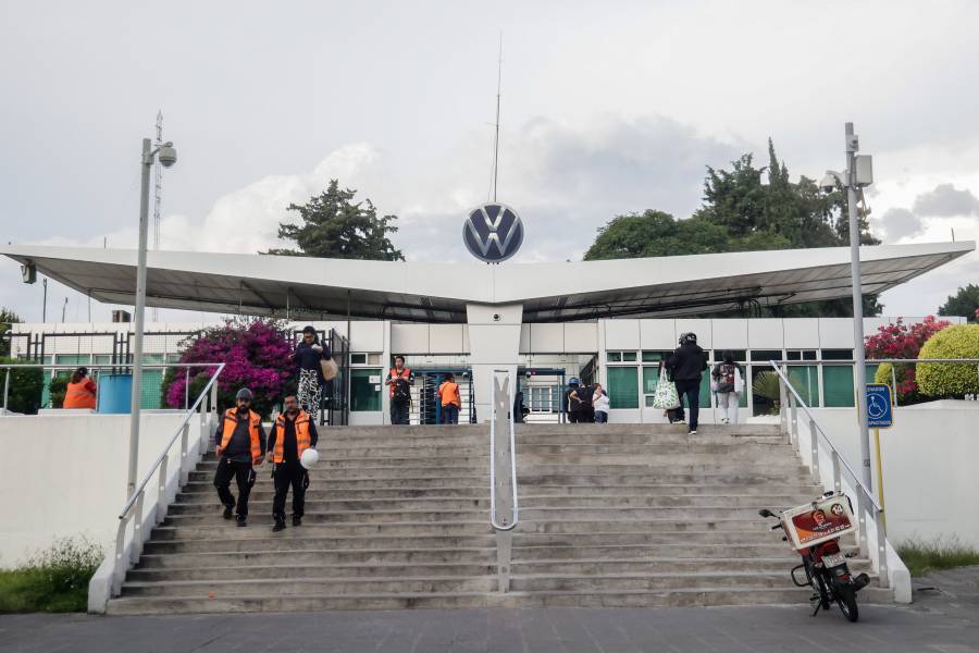 Trabajadores de Volkswagen rechazan incremento global de 10.04%