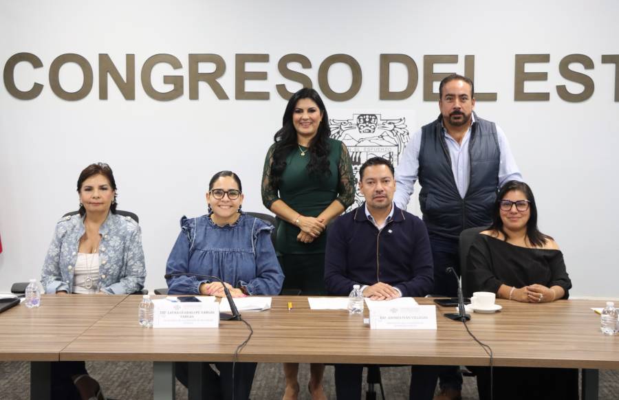 Avalan en Comisión del Congreso iniciativa para garantizar el principio de paridad de género en la integración de cuerpos policiacos