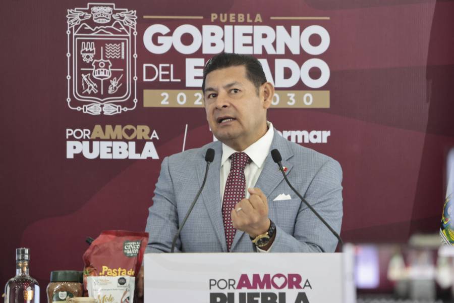 Armenta acusa intento de vincularlo con grupos delictivos y niega retiro de visa de EU
