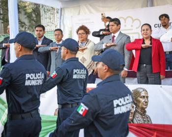 Cuautlancingo re&uacute;ne a m&aacute;s de 5 mil personas en desfile por la Independencia