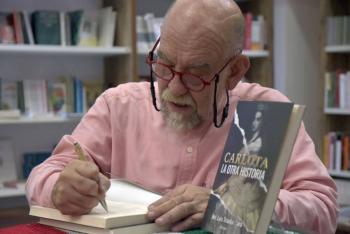 El escritor Jos&eacute; Luis Trueba Lara tuvo una charla en BUAP Librer&iacute;as del CCU