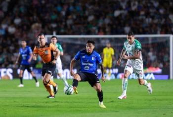 Gallos y Le&oacute;n igualan 1-1 en La Corregidora