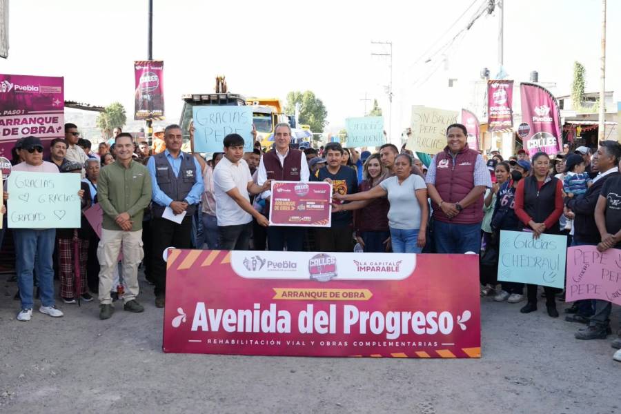 Impulsa Pepe Chedraui trabajos de rehabilitaci&oacute;n vial en San Francisco Totimehuacan