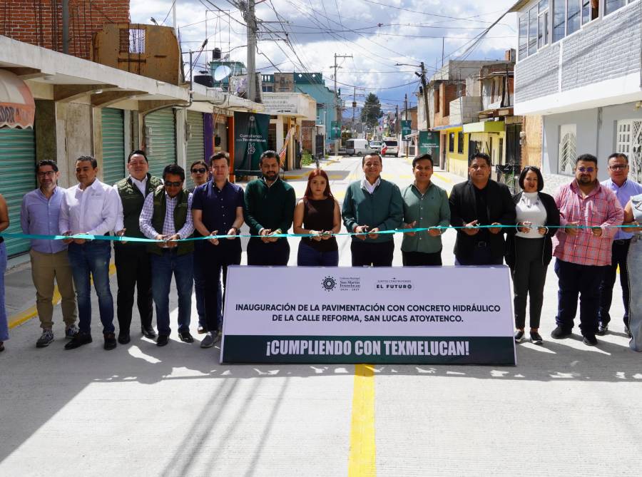 Gobierno de Juan Manuel Alonso entrega pavimentaci&oacute;n en beneficio de 20 mil habitantes de Atoyatenco y Temaxcalac