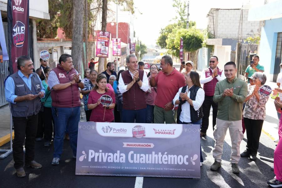 Entrega Pepe Chedraui obra de pavimentaci&oacute;n en la colonia Guadalupe Hidalgo 2da. Secci&oacute;n