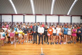 Cuautlancingo se suma a la Clase Nacional de Baloncesto “¡Ponte Pila! Bota y Encesta!”