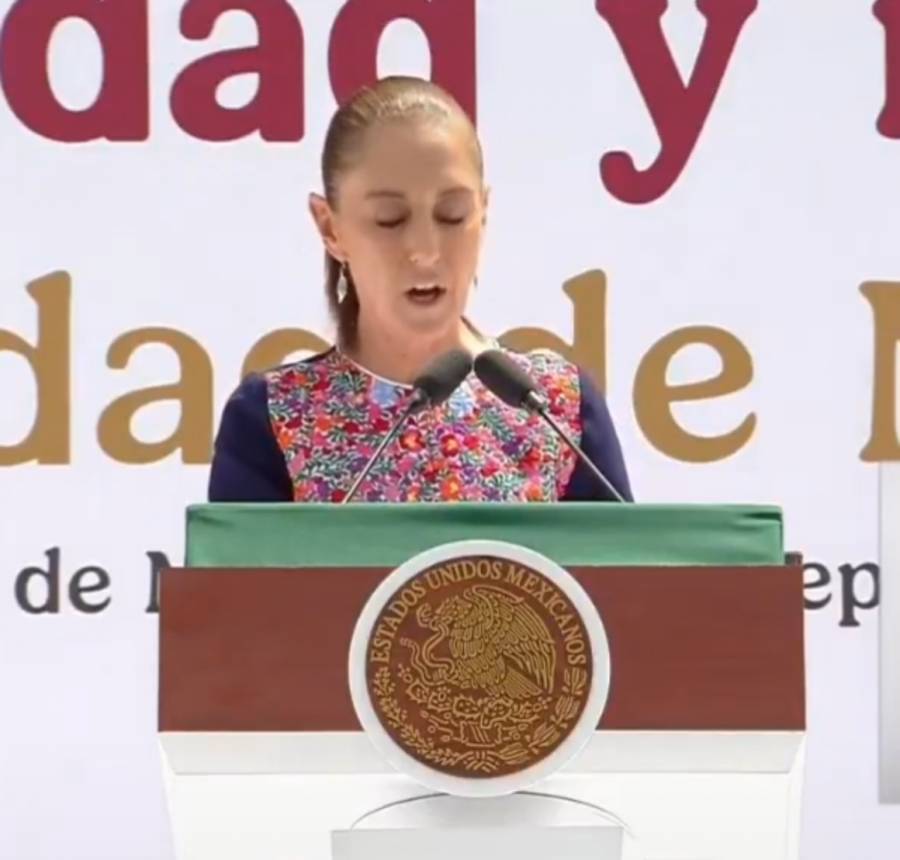 Sheinbaum destaca cercanía con la población durante mensaje en el Zócalo