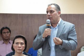 Alejandro Carvajal levanta la mano por la alcald&iacute;a de Puebla en 2027