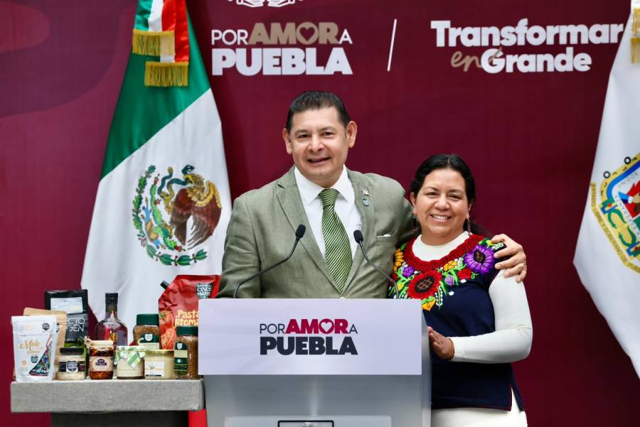 Revoluci&oacute;n del campo en Puebla es una realidad: Armenta Mier