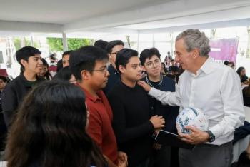Pepe Chedraui comparte con las juventudes y reconoce su papel como Protagonistas de la Ciudad
