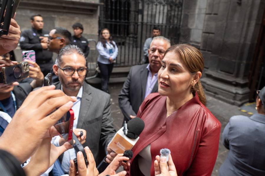 Fiscal&iacute;a de Puebla abre expediente para investigar presuntos v&iacute;nculos de exalcaldesa de Acatl&aacute;n con el crimen