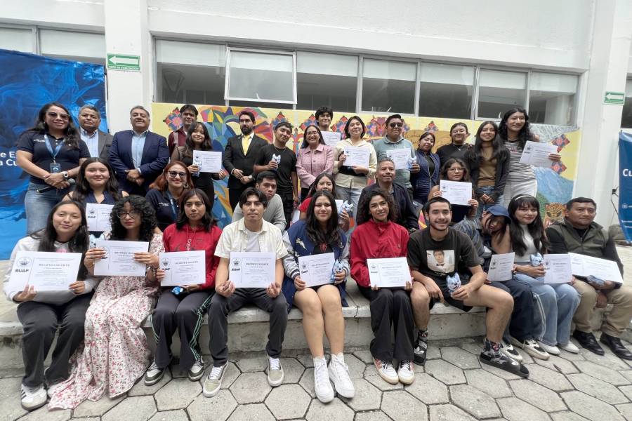 Inauguran mural en el Complejo Regional Mixteca de la BUAP