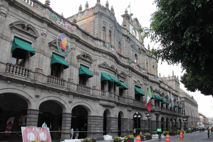 Diputados y pol&iacute;ticos destapan aspiraciones por alcald&iacute;as de Puebla rumbo a 2027