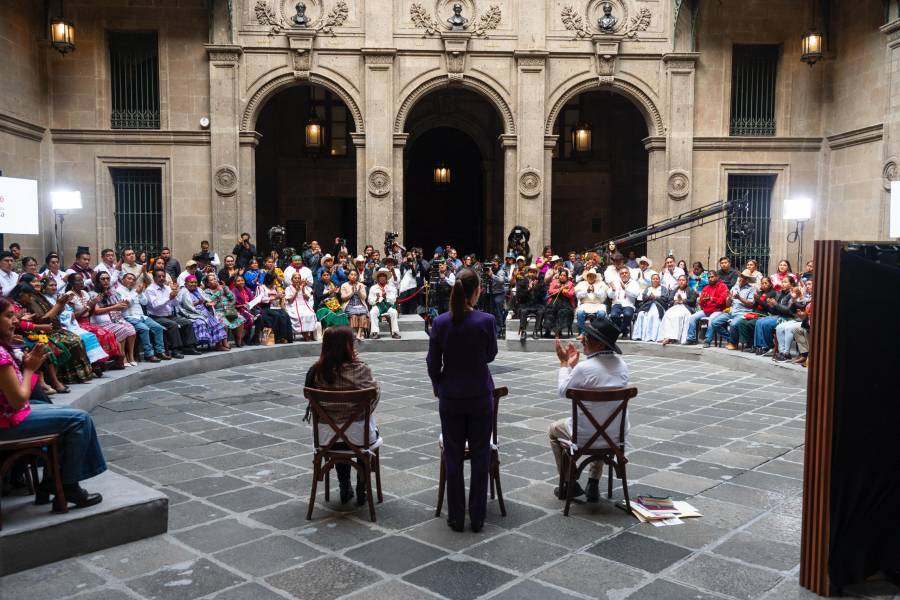 Presidenta ampl&iacute;a consulta sobre ley de derechos de pueblos ind&iacute;genas