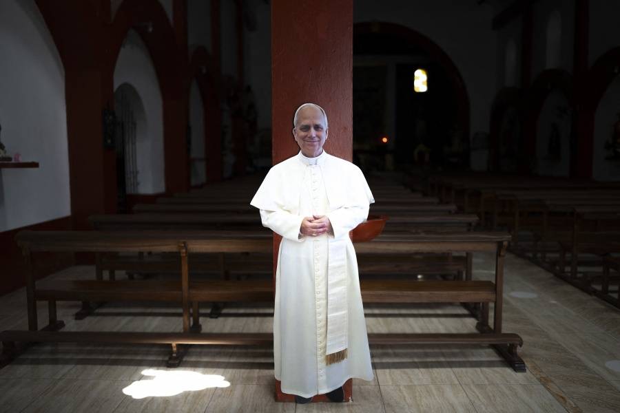 Papa Le&oacute;n XIV inicia recuperaci&oacute;n tras operaci&oacute;n por c&aacute;ncer pulmonar