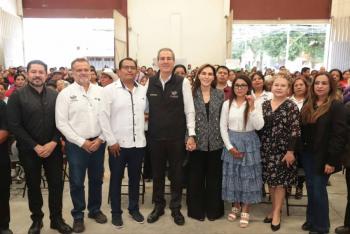 Acerca Pepe Chedraui seguridad, servicios y bienestar a San Pablo Xochimehuacan