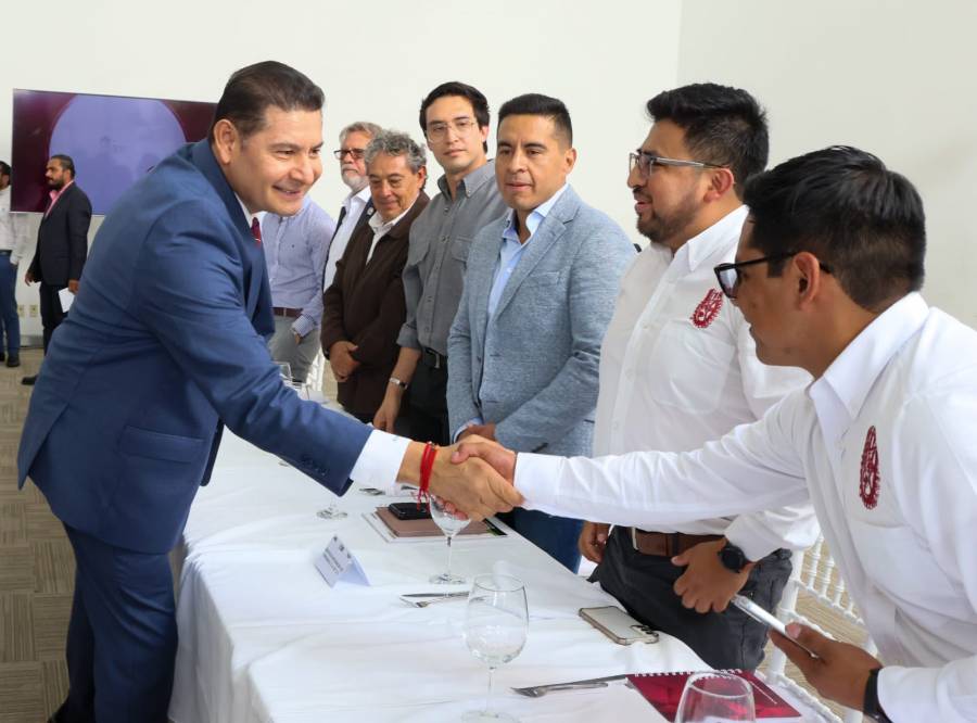 Alianza con empresarios acelera saneamiento integral del R&iacute;o Atoyac