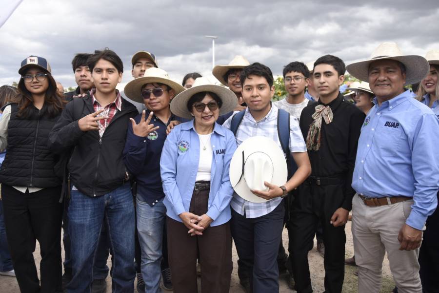 Inaugura Rectora Lilia Cedillo Expo Hort&iacute;cola Puebla BUAP 2026