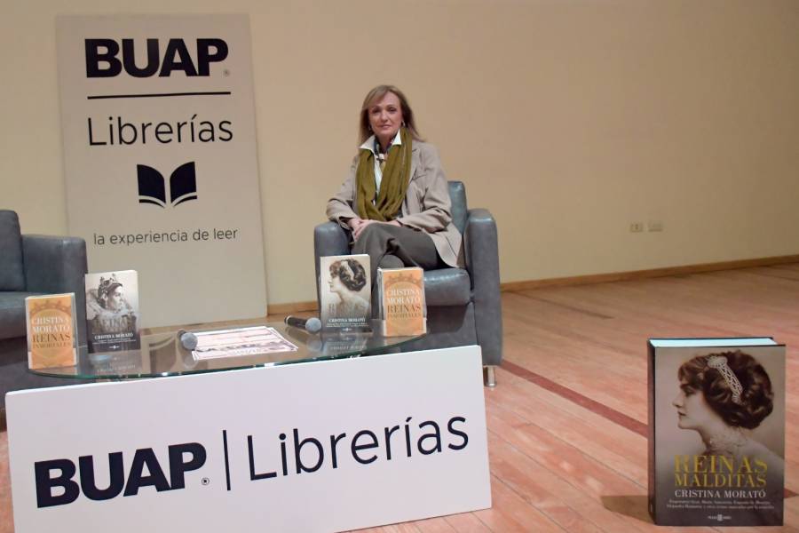 Conversa Cristina Morat&oacute; con la comunidad BUAP